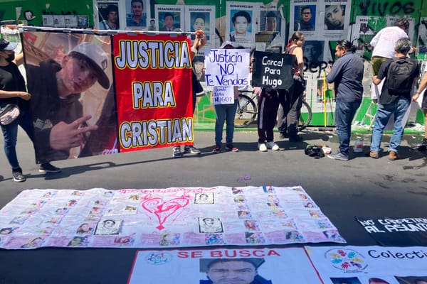 Relatives of the abductees, who form search groups, gathered in Ciudad de México at the end of March.