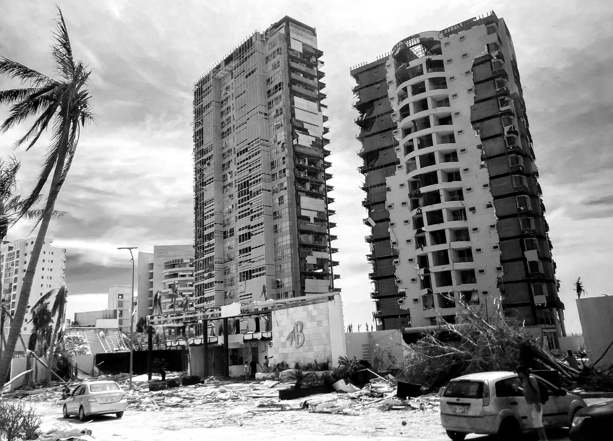 Damaged hotels in the acapulco beach zone after it got smashed by the hurrican otis. 