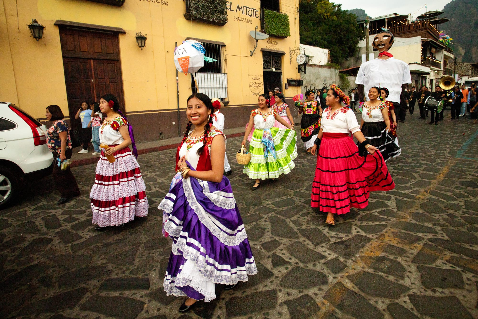 Go see the Aztecs! A Christmas story from Tepoztlán and a New Year's Message