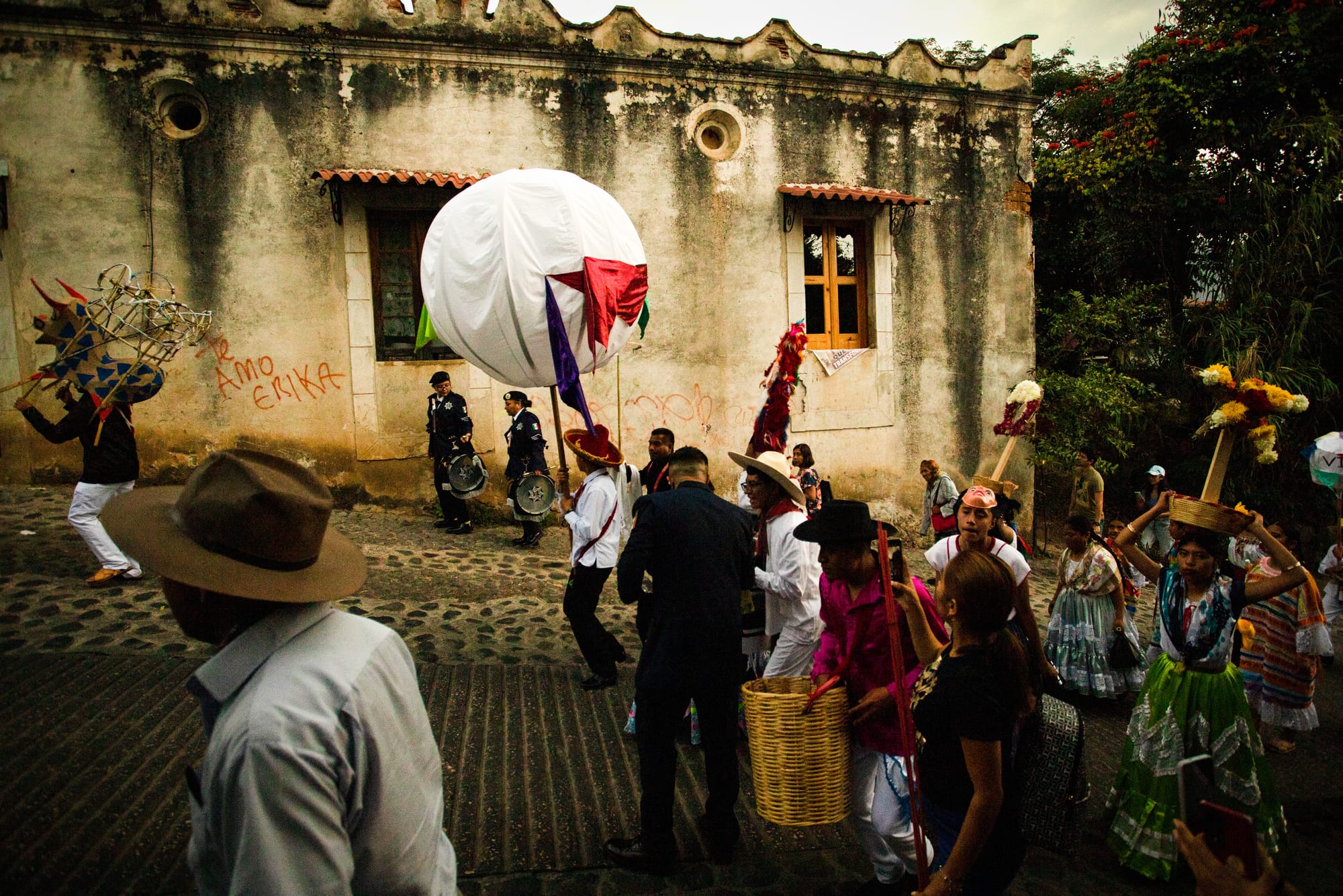 Parade through Tepoztlán.